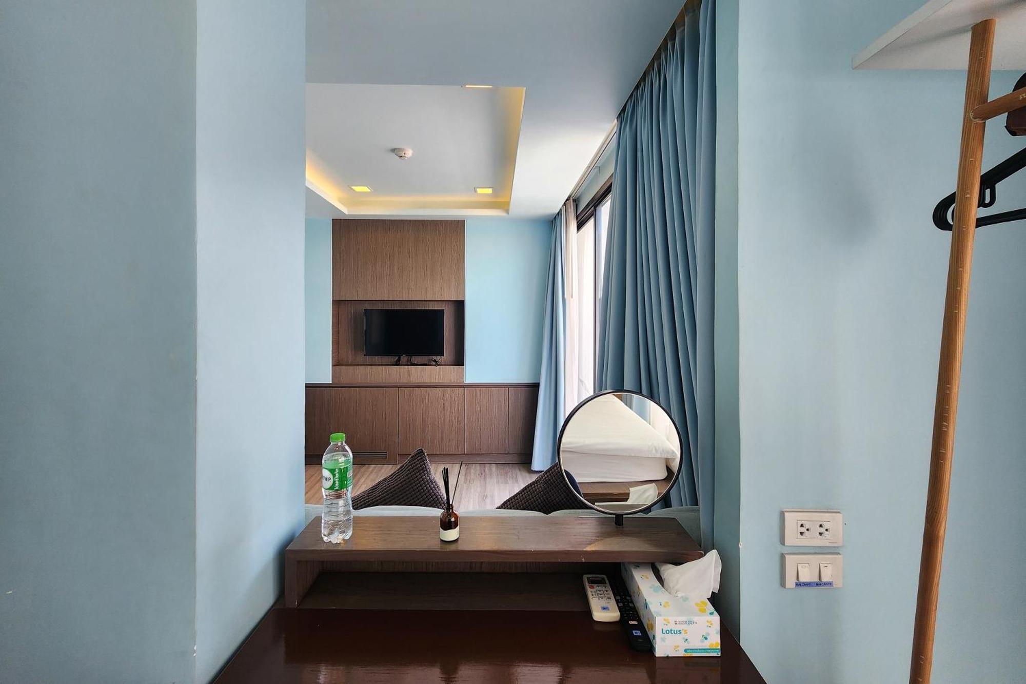 Simply Sleep Hostel Bangkok Exterior photo