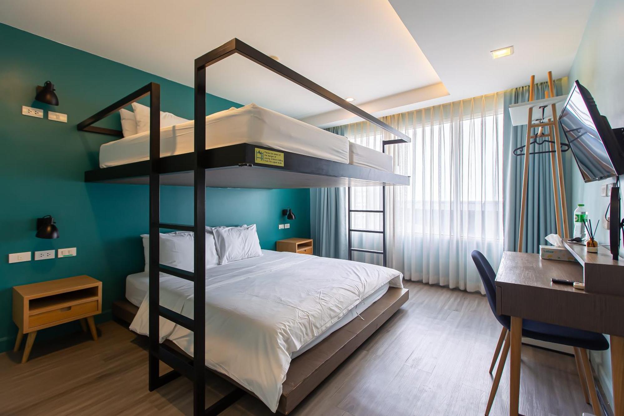 Simply Sleep Hostel Bangkok Exterior photo