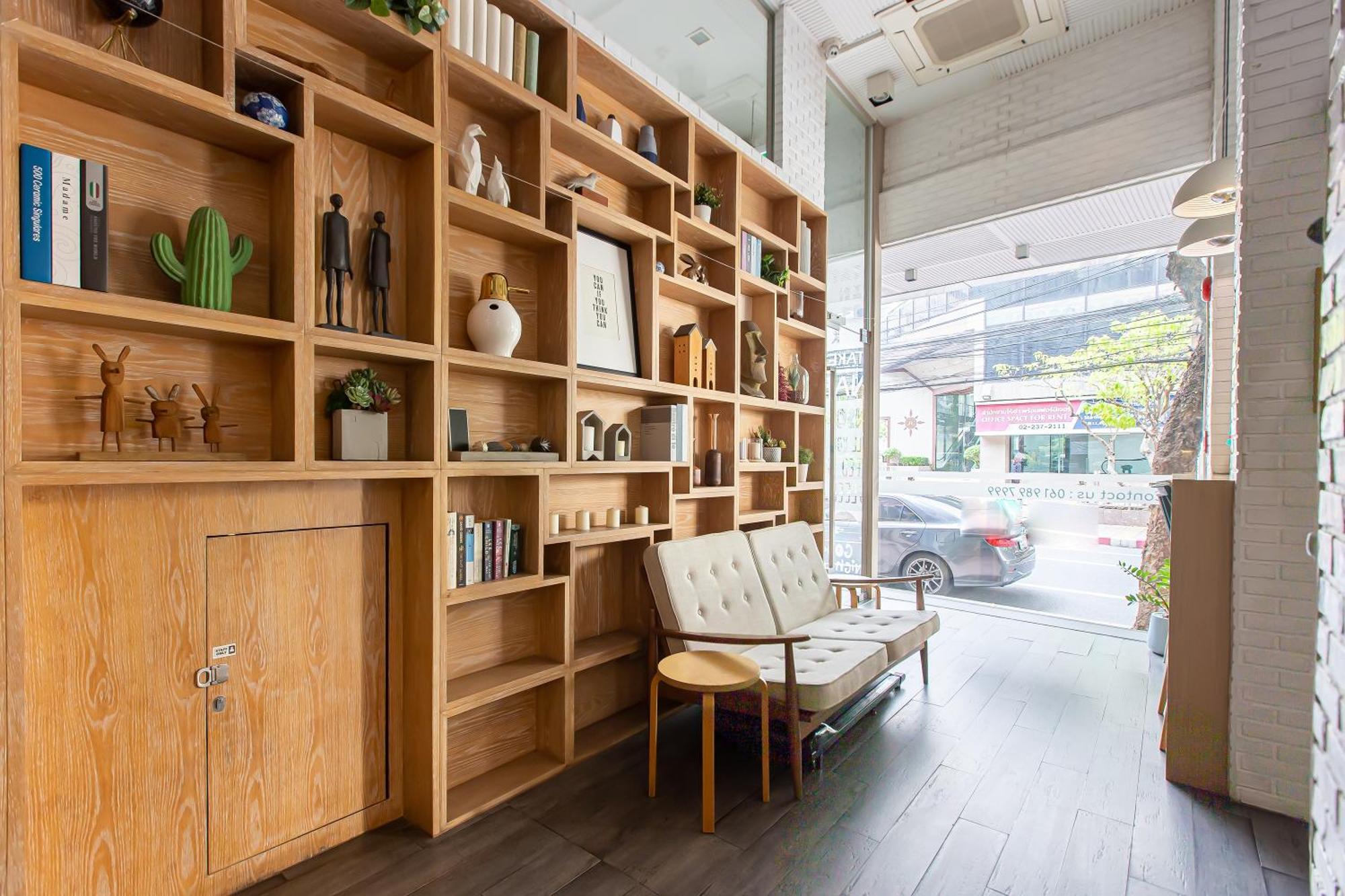 Simply Sleep Hostel Bangkok Exterior photo